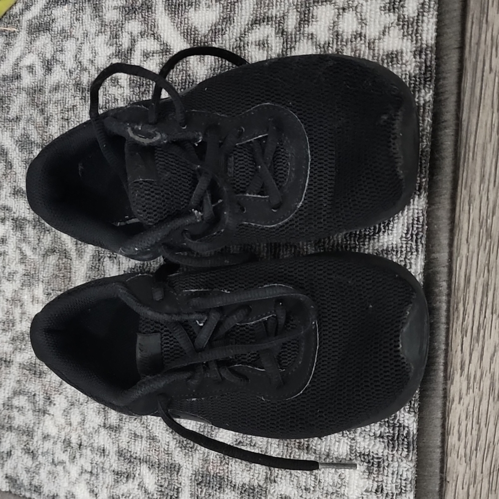 Nike black sneakers size 2 youth